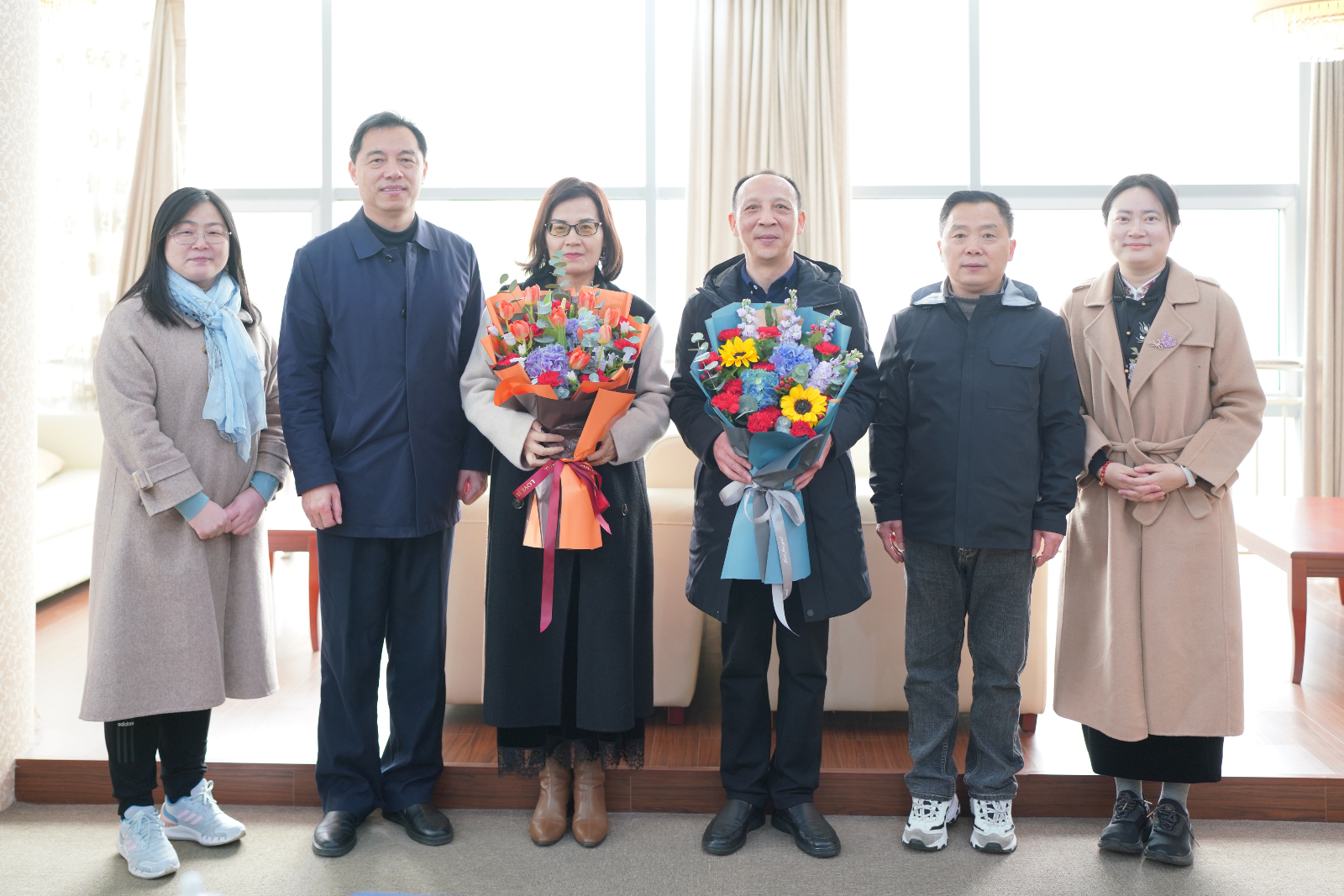 老教师退休欢送20240314-5.jpg 老教师退休欢送20240314-5.jpg